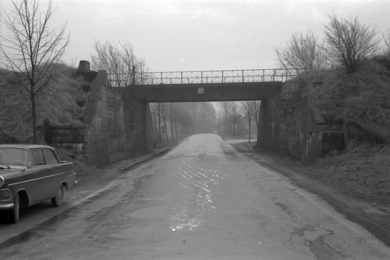 Datei:BD Mst-1966-0208 (Umgehungsbahnbrücke) (scaled).jpg