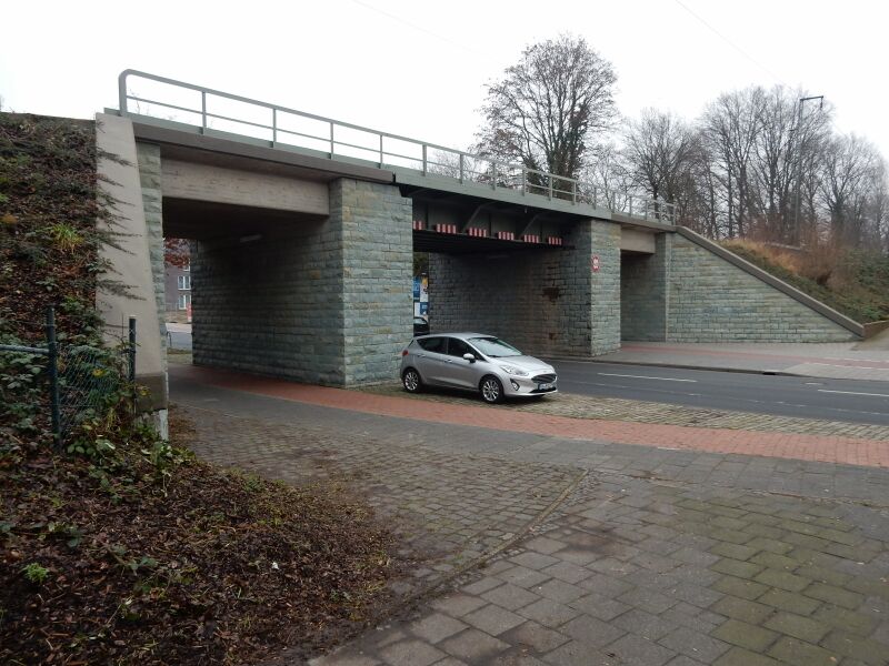 Datei:Brücke Kappenberger Damm nach Renovierung.jpeg