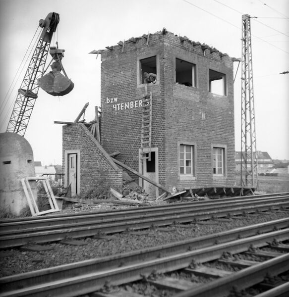 WF 5958 (Abriss Abzw Lechtenberg) aus 4,5 Uhr.jpg