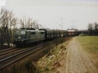 151 mit Selbstentladewagen Richtung Süden