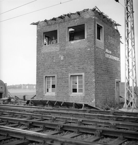 WF 5959 (Abriss Abzw Lechtenberg) aus 2 Uhr.jpg