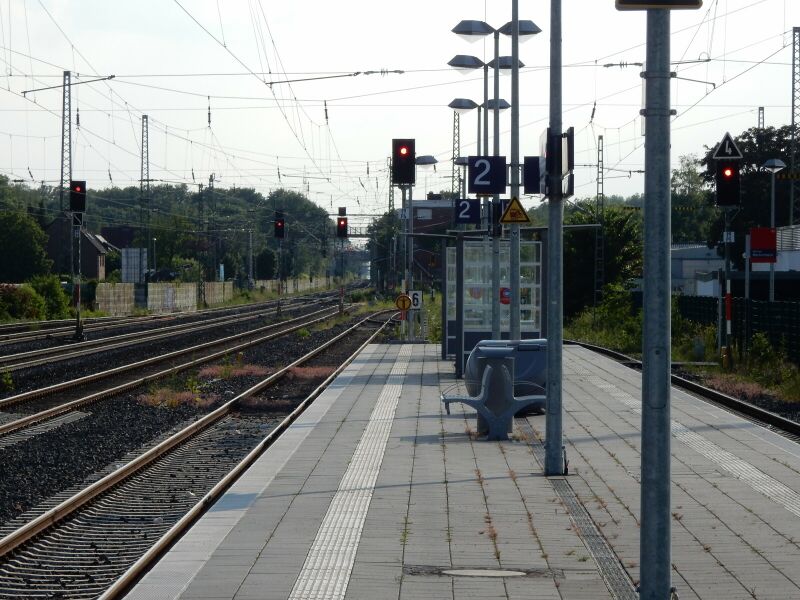 Datei:Haltepunkt Mecklenbeck nach Westen.resized.jpg