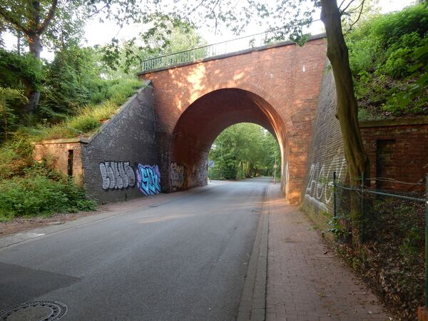 Brücke Pleistermühlenweg.jpg
