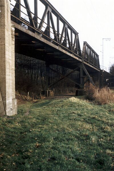 Datei:Dammbrücke 3 (WS) enh.resized.jpg