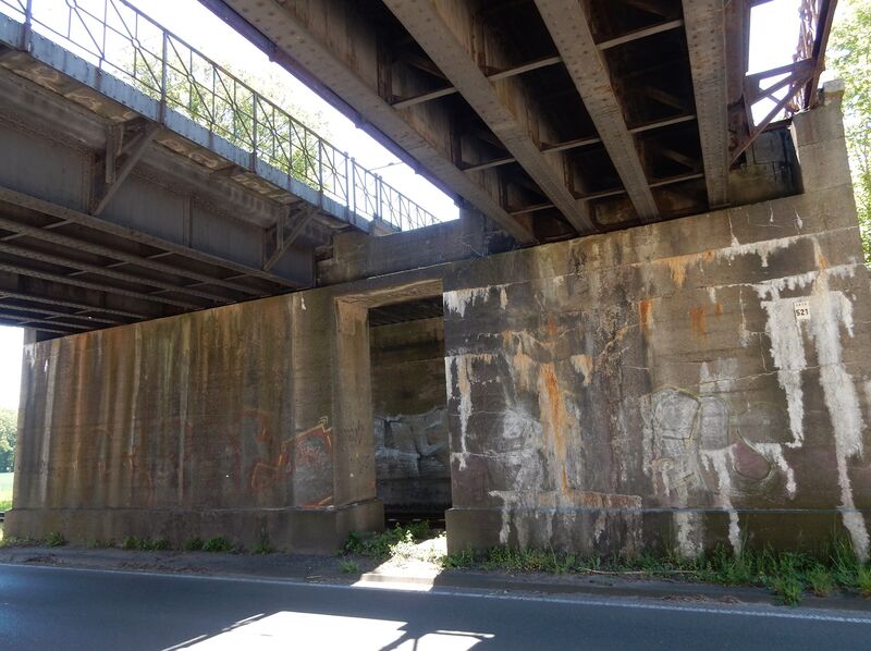 Datei:Warendorfer Brücke von unten (vorher).jpg